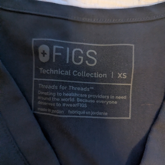 FIGS Scrub Set - Picture 3 of 7